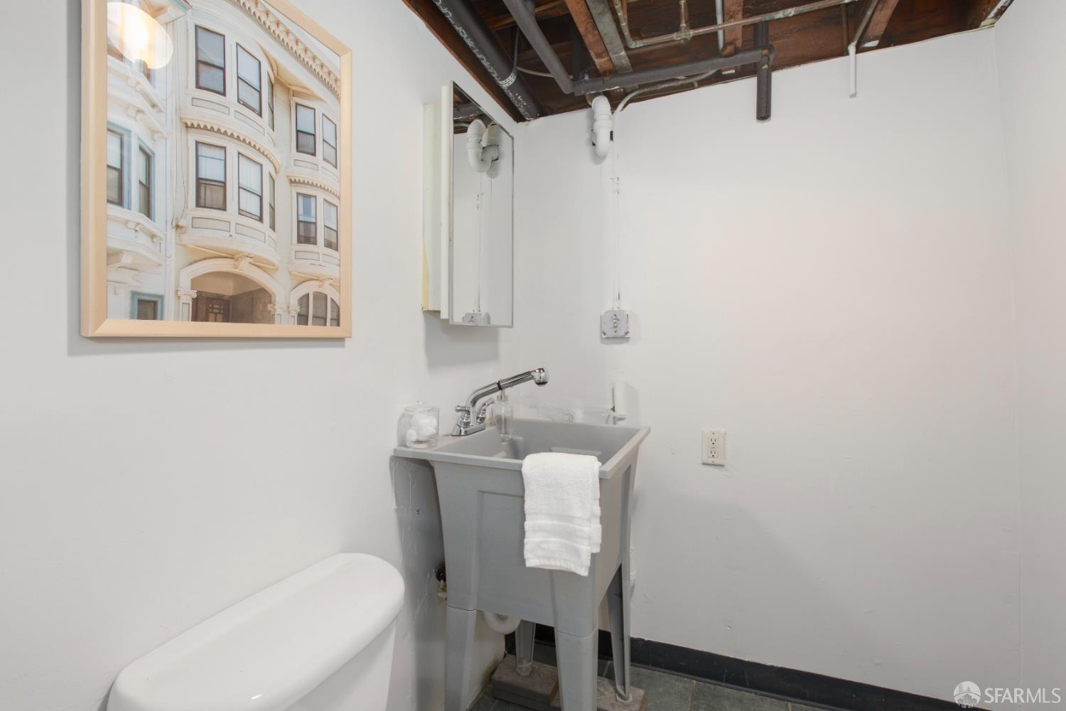 Detail Gallery Image 43 of 96 For 85 Concord St, San Francisco,  CA 94112 - 2 Beds | 1/1 Baths