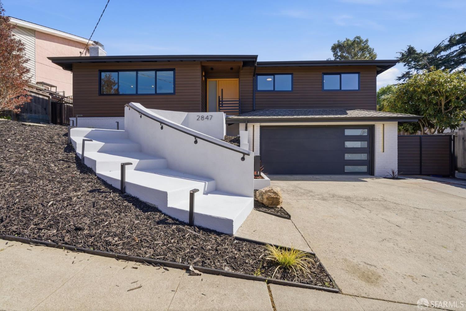 Detail Gallery Image 2 of 92 For 2847 Ralston Way, Hayward,  CA 94541 - 3 Beds | 2 Baths