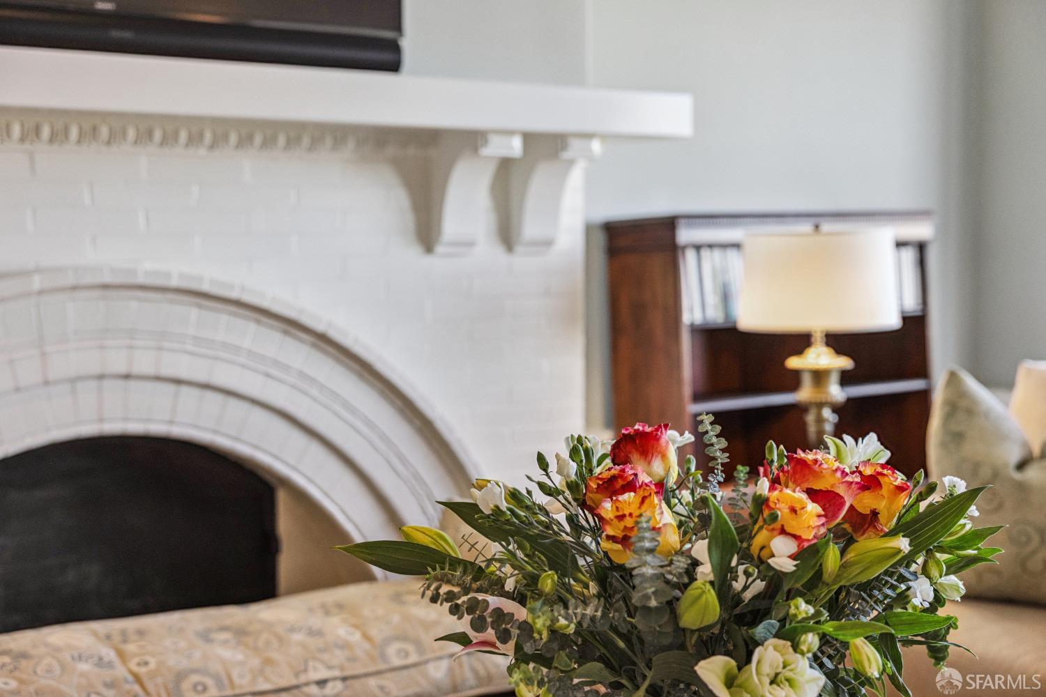 Detail Gallery Image 9 of 33 For 2450 Vallejo St, San Francisco,  CA 94123 - 3 Beds | 2 Baths