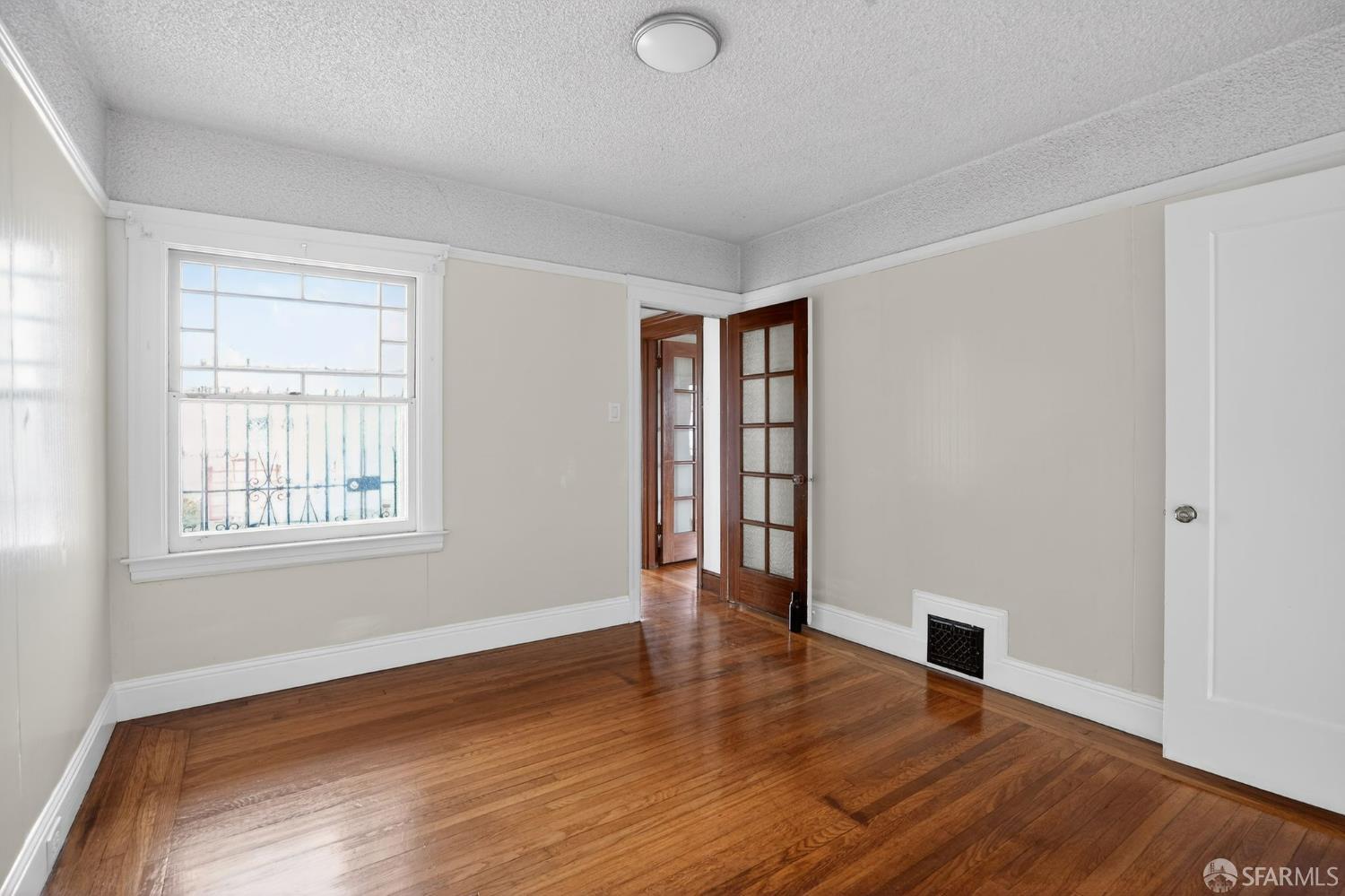 Detail Gallery Image 12 of 21 For 59 Acton St, Daly City,  CA 94014 - 3 Beds | 1/1 Baths