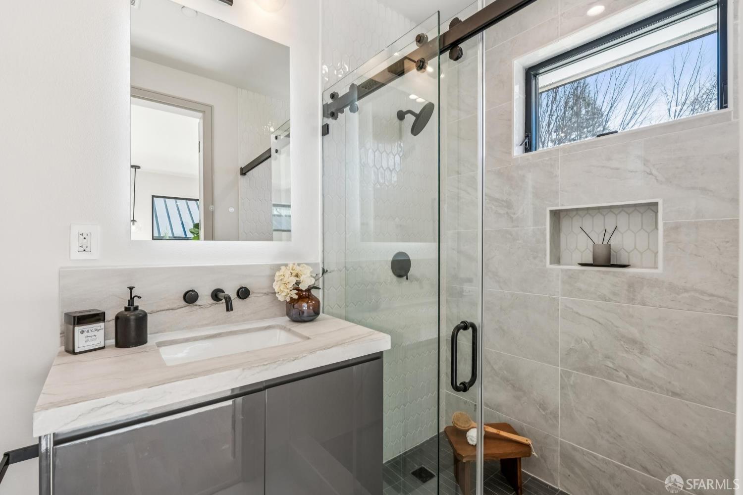 Detail Gallery Image 41 of 84 For 270 Cameo Dr, Danville,  CA 94526 - 4 Beds | 4/1 Baths