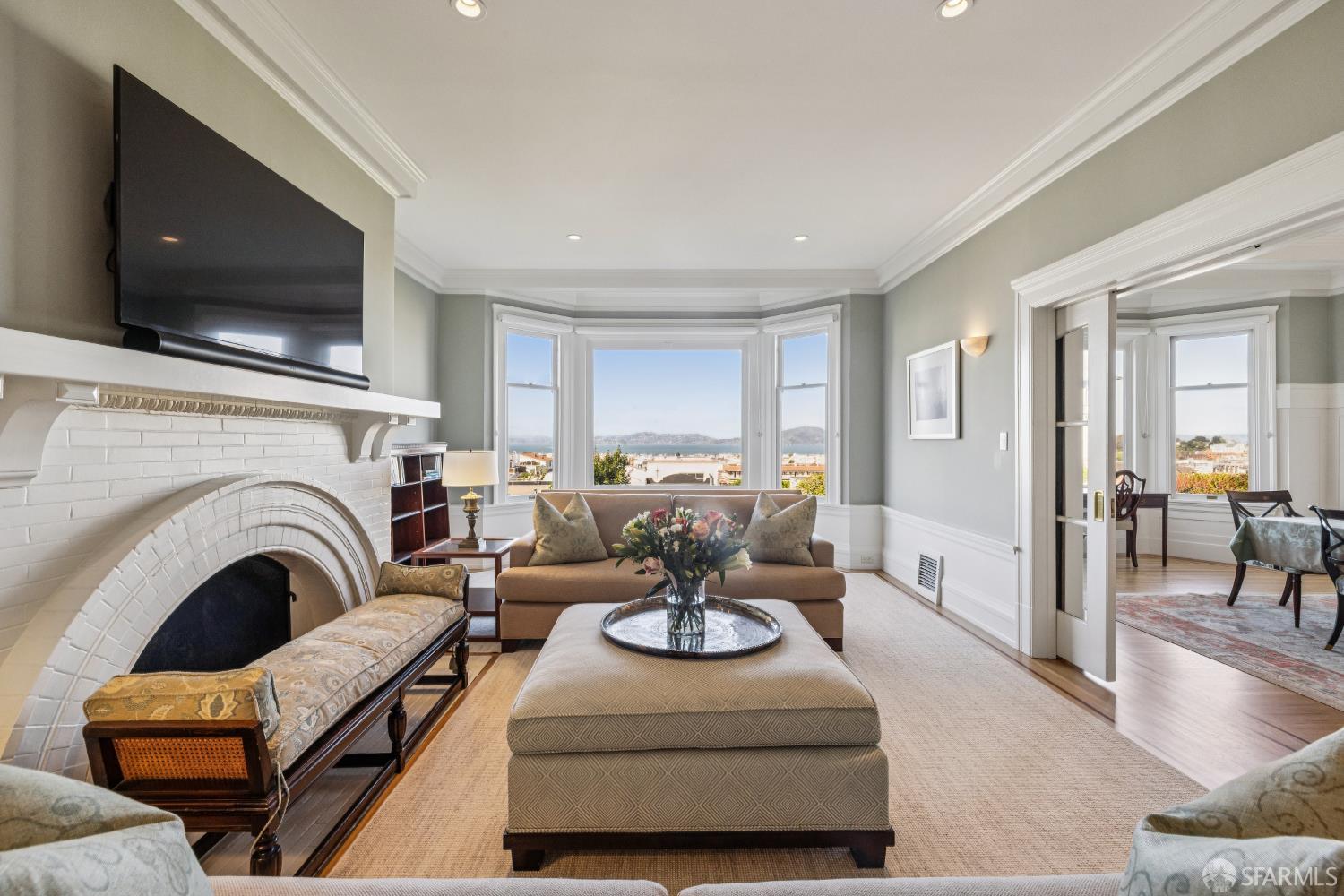 Detail Gallery Image 7 of 33 For 2450 Vallejo St, San Francisco,  CA 94123 - 3 Beds | 2 Baths