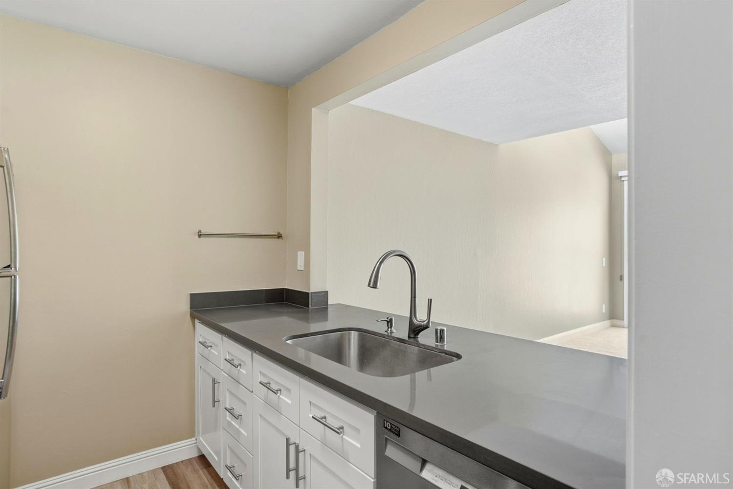 Detail Gallery Image 9 of 52 For 1550 Frontera Way #319,  Millbrae,  CA 94030 - 1 Beds | 1 Baths