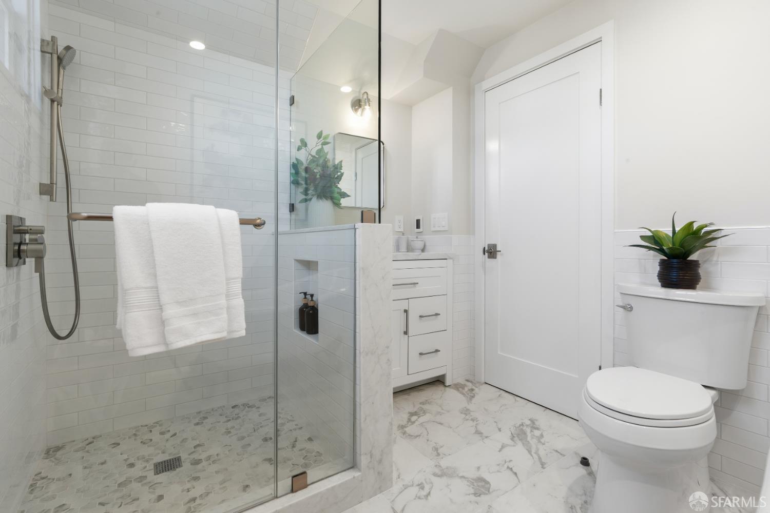 Detail Gallery Image 37 of 78 For 667 34th Ave, San Francisco,  CA 94121 - 3 Beds | 2 Baths