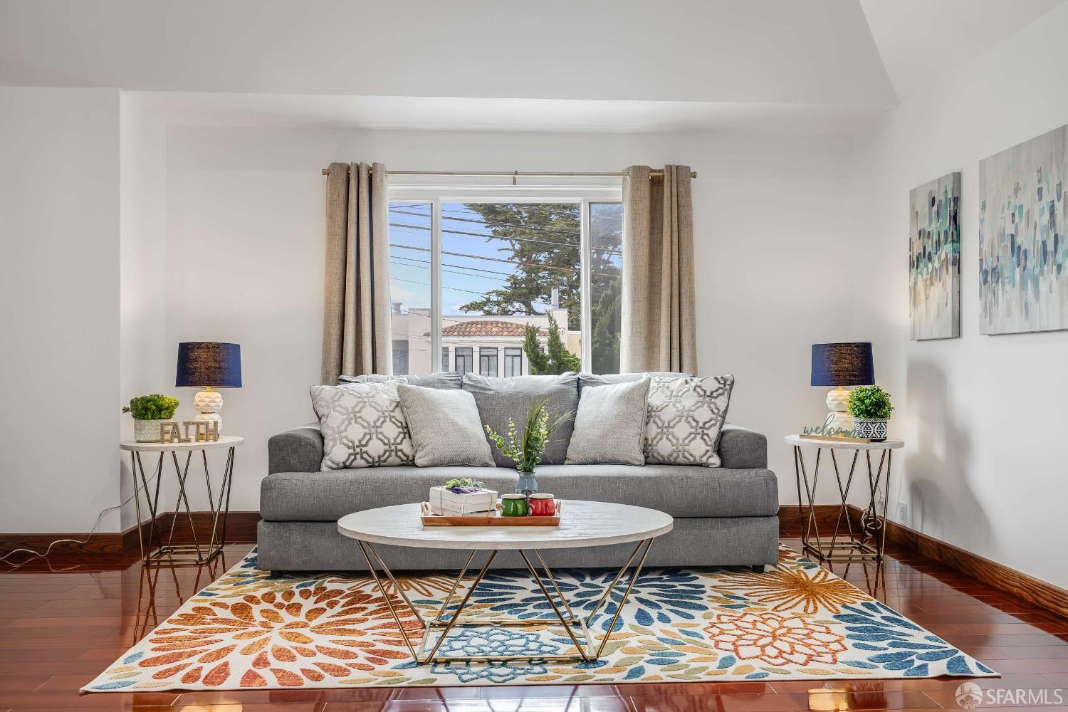 Detail Gallery Image 5 of 40 For 1352 34th Ave, San Francisco,  CA 94122 - 4 Beds | 3/1 Baths