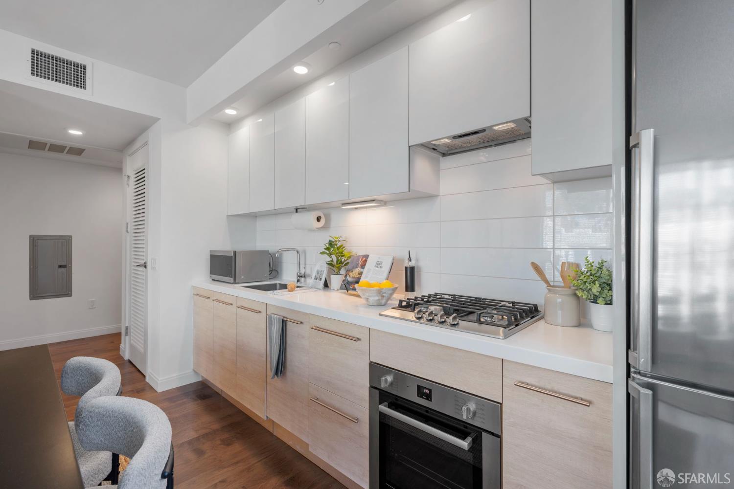 Photo #16: 426107274 Listing: Photo #16