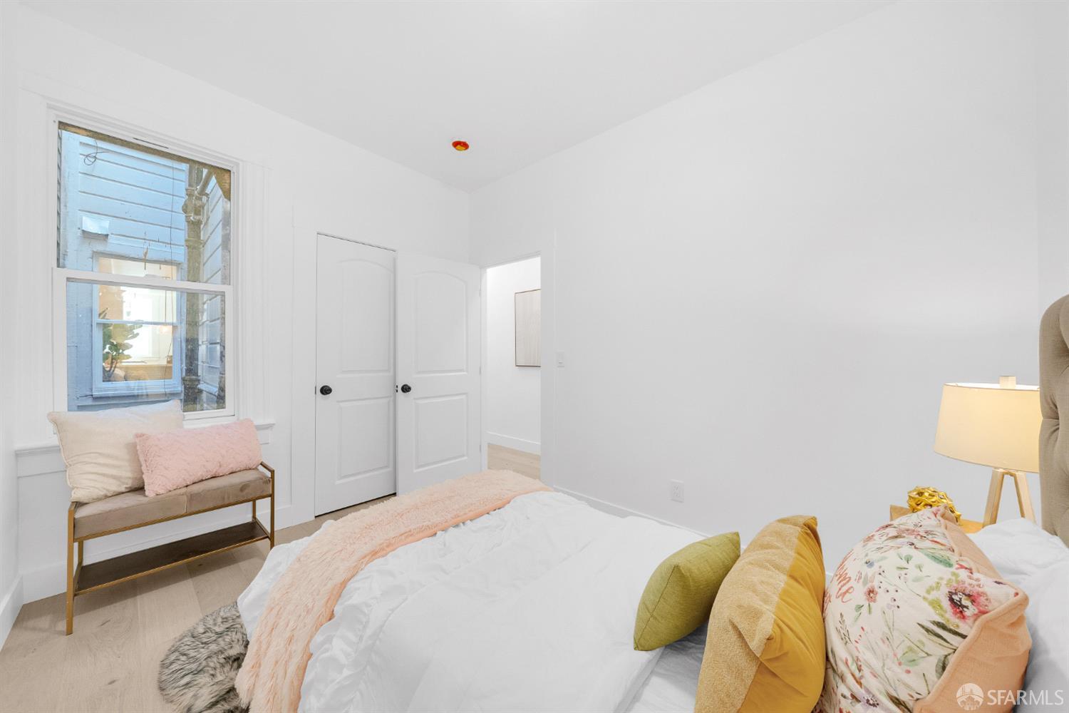 Detail Gallery Image 11 of 35 For 1060 Noe St 1062a,  San Francisco,  CA 94114 - 2 Beds | 1 Baths