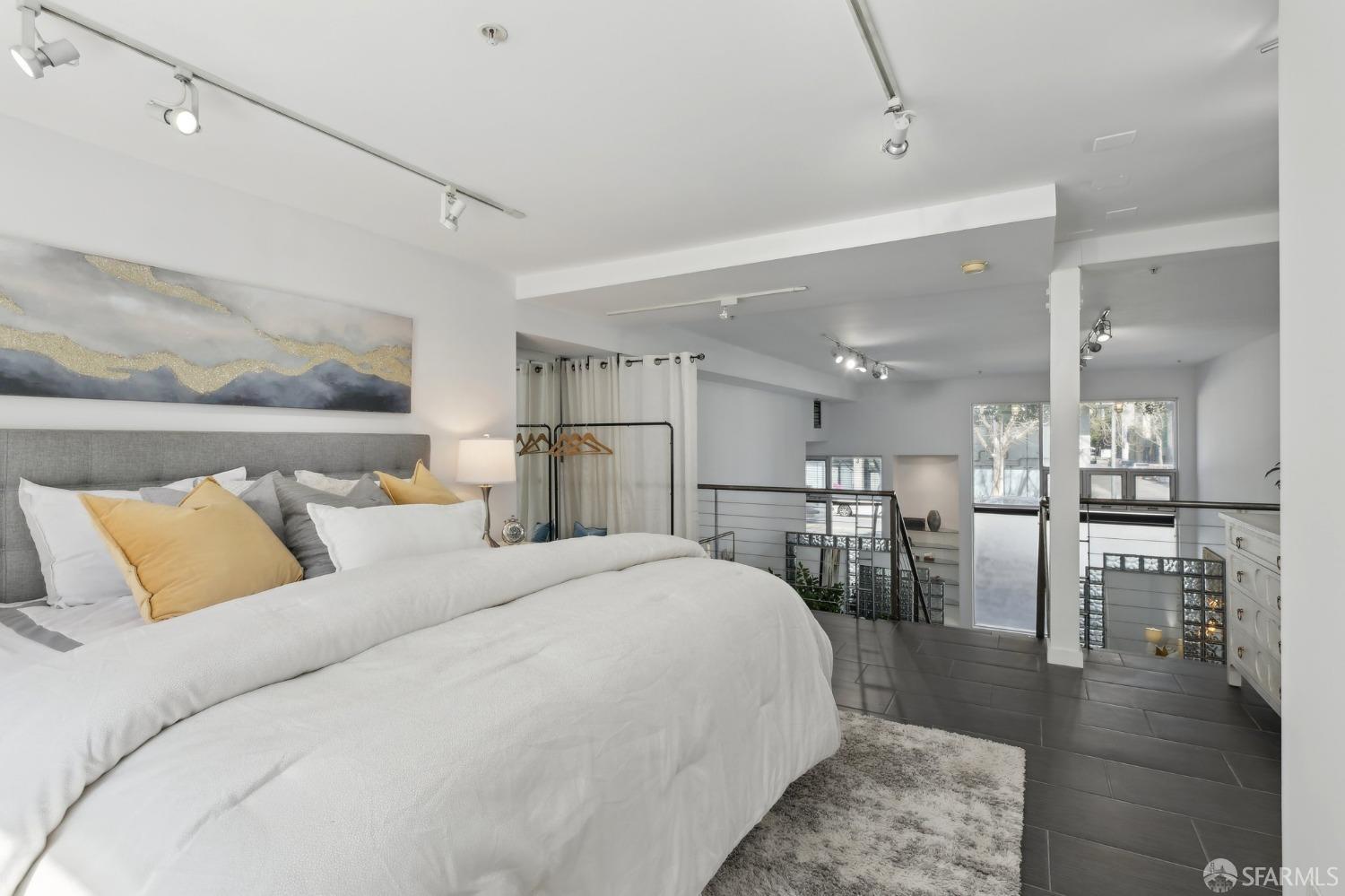 Detail Gallery Image 11 of 26 For 155 Harriet St #3,  San Francisco,  CA 94103 - 1 Beds | 1/1 Baths