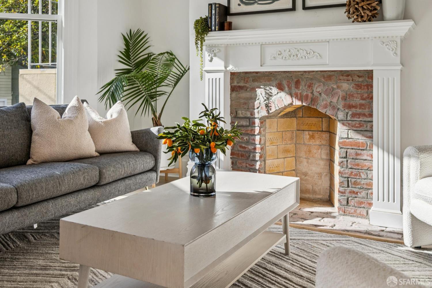 Detail Gallery Image 6 of 40 For 1844 Scott St, San Francisco,  CA 94115 - 2 Beds | 2 Baths