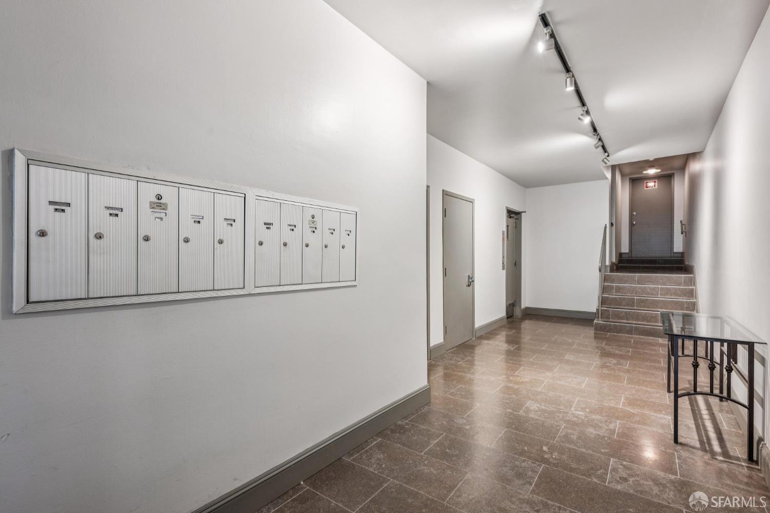 Detail Gallery Image 31 of 38 For 2315 Divisadero St #M,  San Francisco,  CA 94116 - 2 Beds | 2 Baths