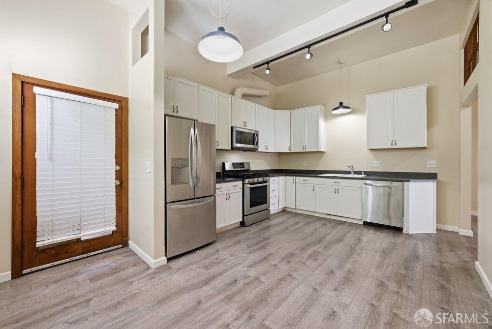 Detail Gallery Image 19 of 67 For 1645 Dwight Way, Berkeley,  CA 94703 - – Beds | – Baths