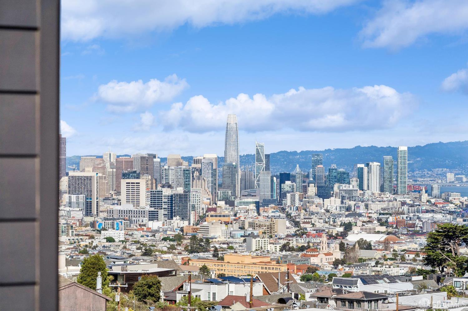 Detail Gallery Image 18 of 80 For 268 Grand View Ave, San Francisco,  CA 94114 - 4 Beds | 3 Baths