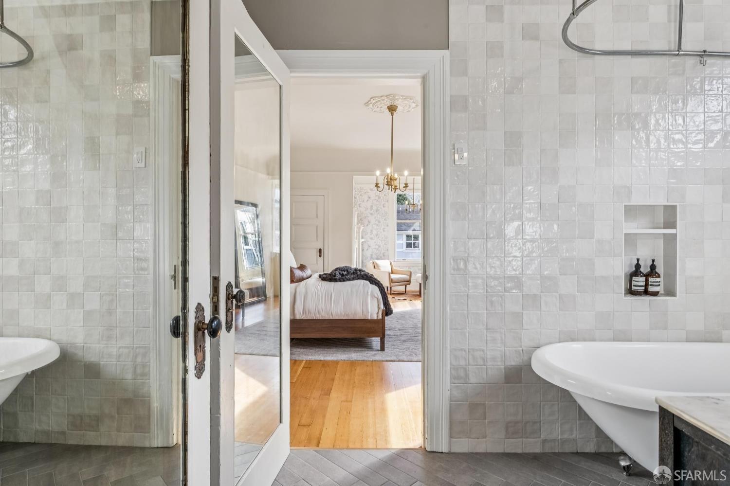 Detail Gallery Image 41 of 62 For 1461 Page St, San Francisco,  CA 94117 - 7 Beds | 4/2 Baths