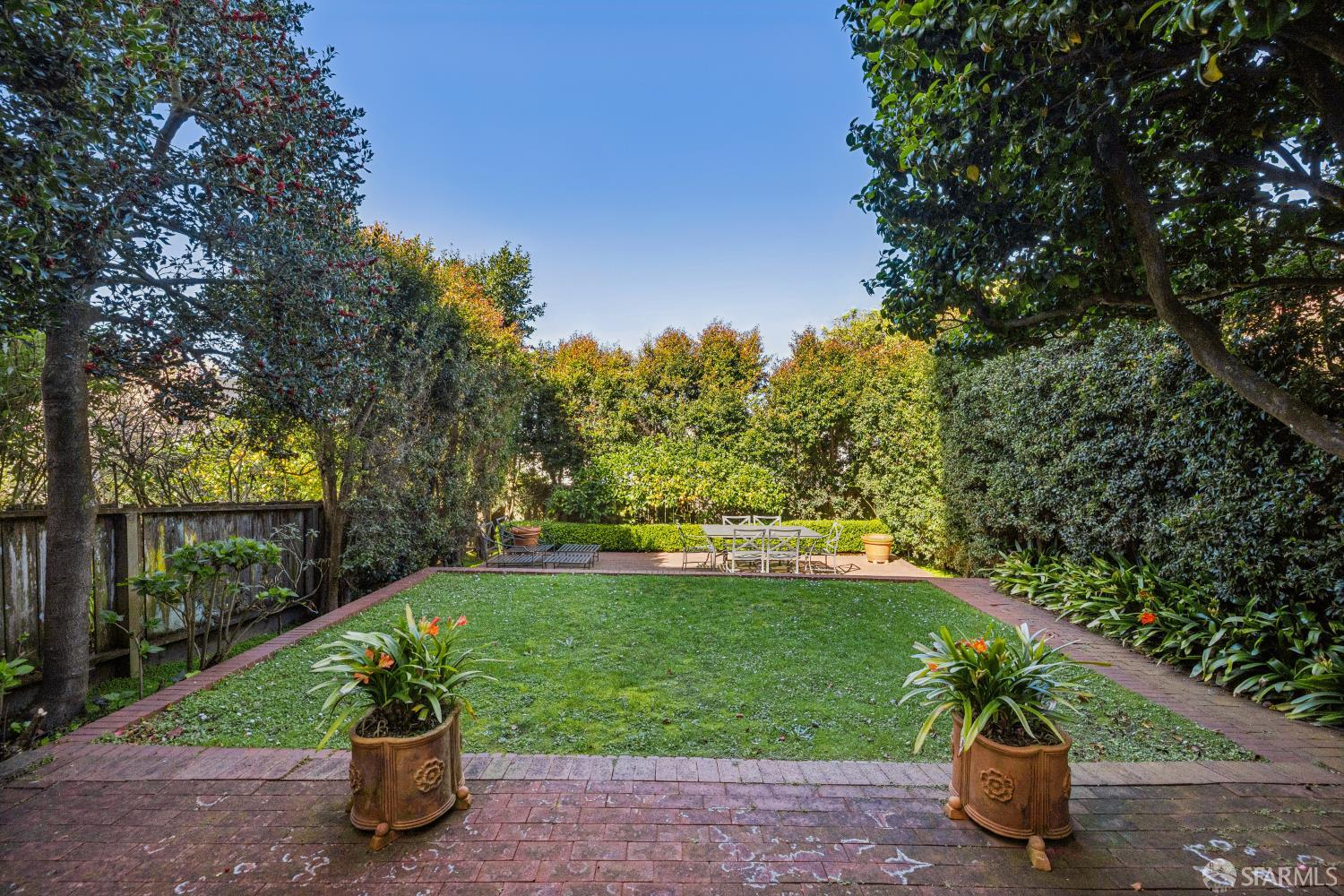 Detail Gallery Image 28 of 33 For 2450 Vallejo St, San Francisco,  CA 94123 - 3 Beds | 2 Baths