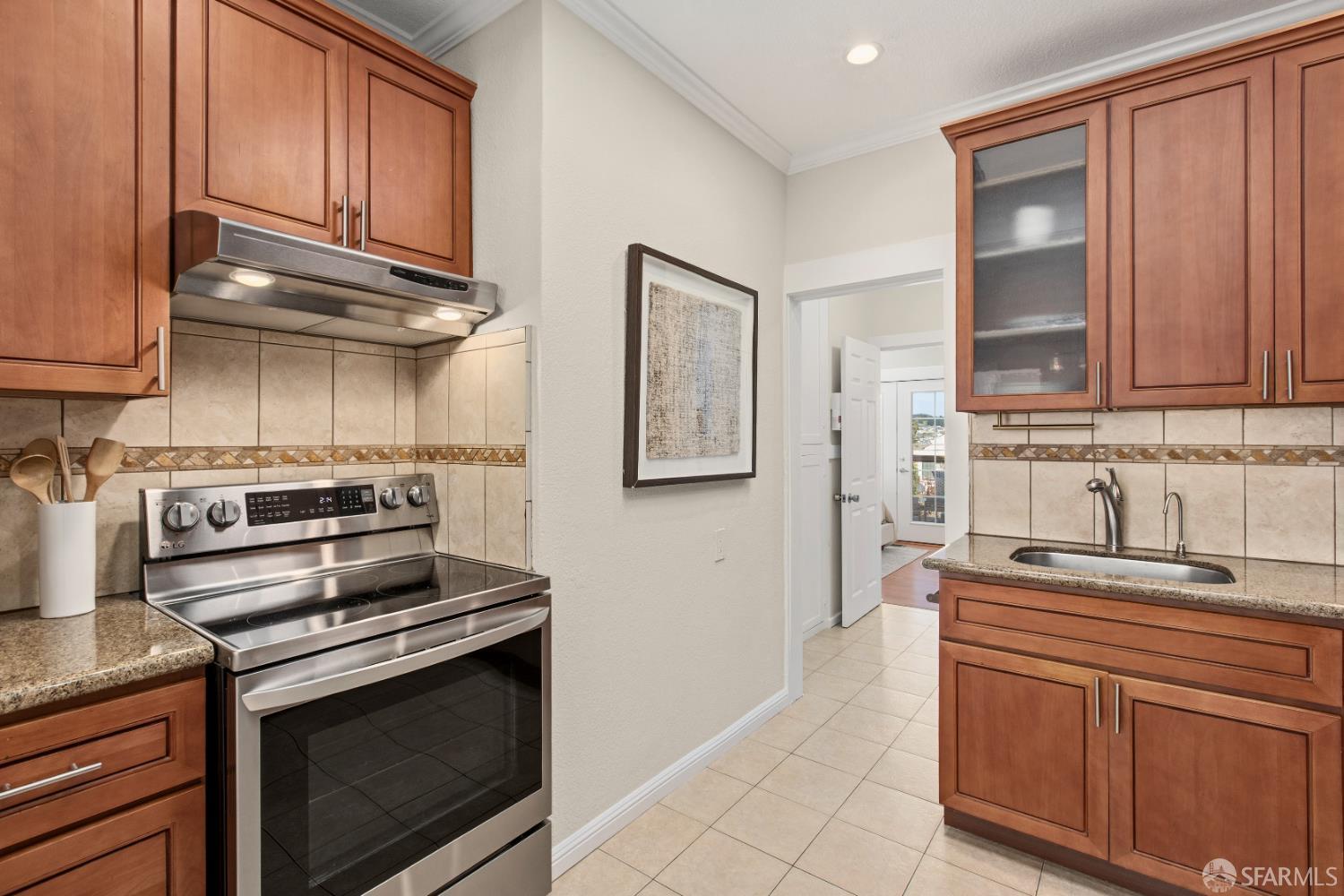 Detail Gallery Image 16 of 96 For 85 Concord St, San Francisco,  CA 94112 - 2 Beds | 1/1 Baths