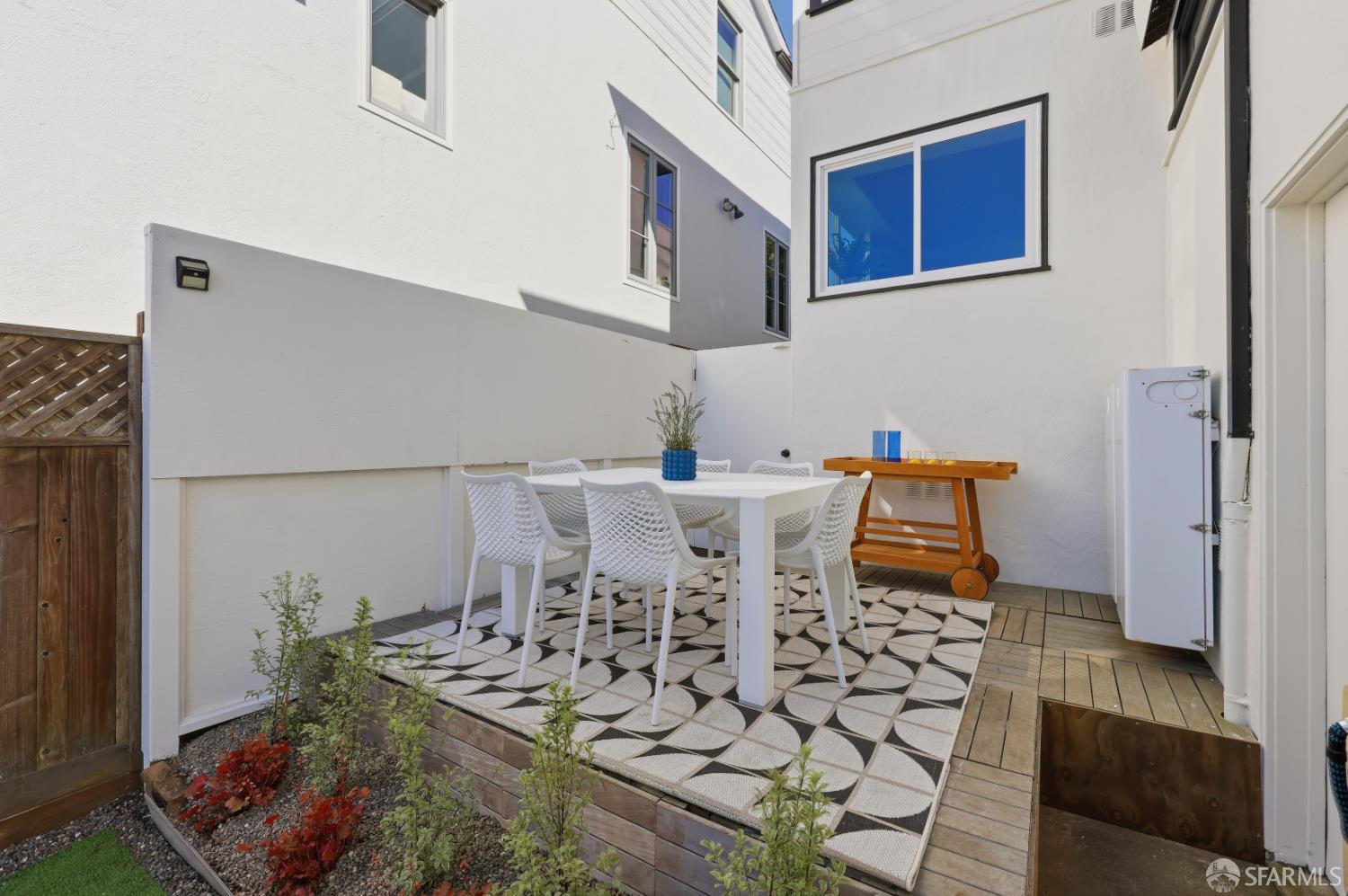 Detail Gallery Image 37 of 45 For 100 Winston Dr, San Francisco,  CA 94132 - 3 Beds | 2/1 Baths