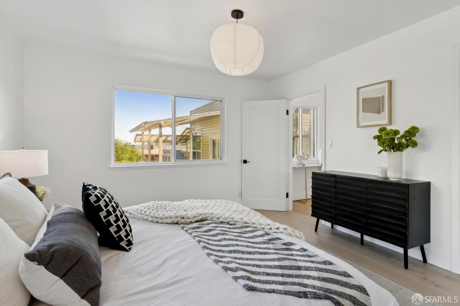 Detail Gallery Image 28 of 69 For 270 Flood Ave, San Francisco,  CA 94112 - 4 Beds | 3 Baths