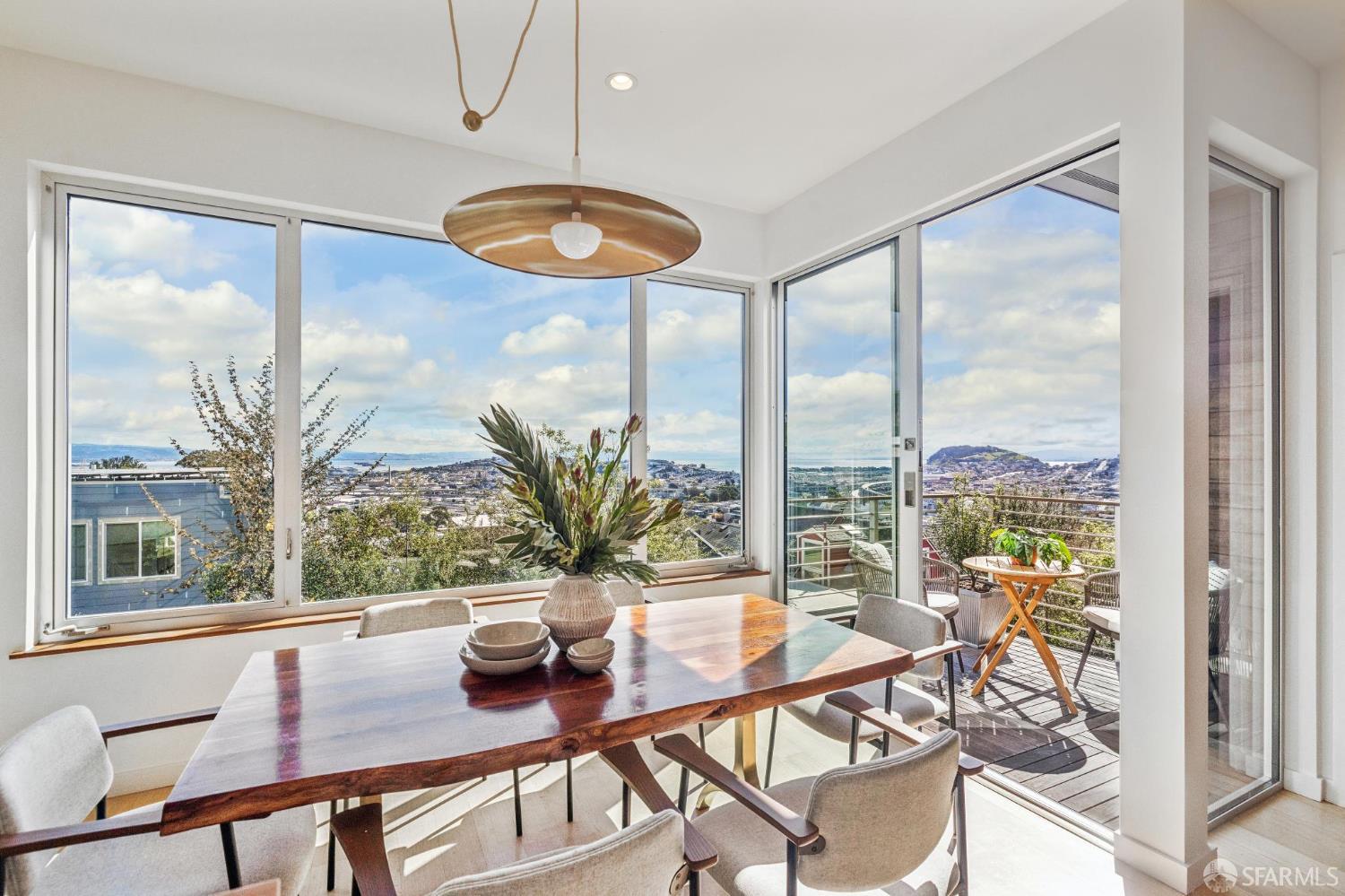 Detail Gallery Image 12 of 89 For 115 Ellsworth St, San Francisco,  CA 94110 - 3 Beds | 3 Baths