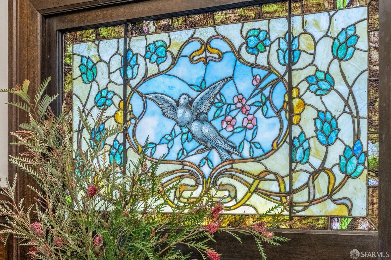 Detail Gallery Image 5 of 62 For 1461 Page St, San Francisco,  CA 94117 - 7 Beds | 4/2 Baths