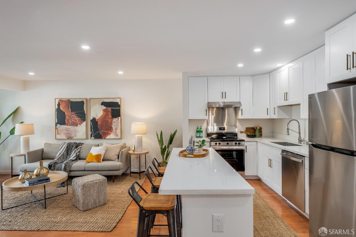 Front Image Thumbnail for SF426106691