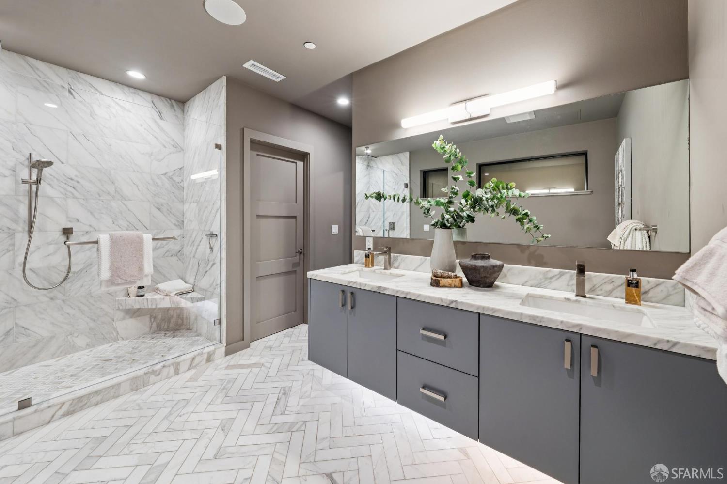 Detail Gallery Image 43 of 80 For 268 Grand View Ave, San Francisco,  CA 94114 - 4 Beds | 3 Baths