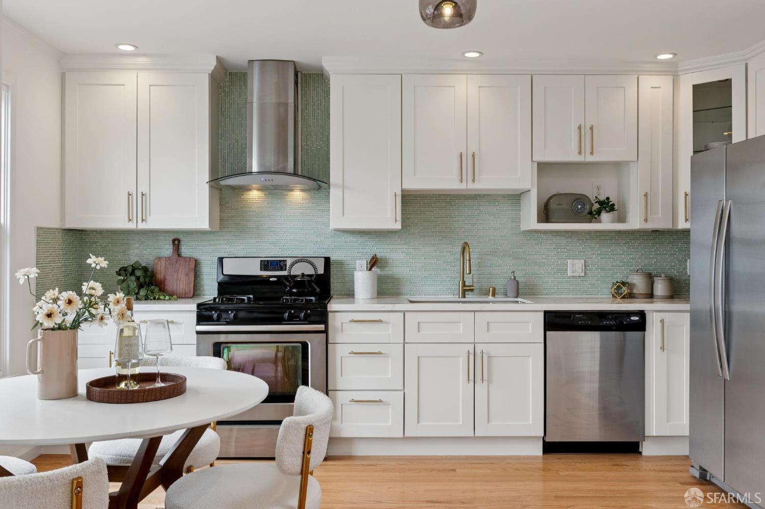 Detail Gallery Image 27 of 90 For 68 Vienna St, San Francisco,  CA 94112 - 3 Beds | 3 Baths