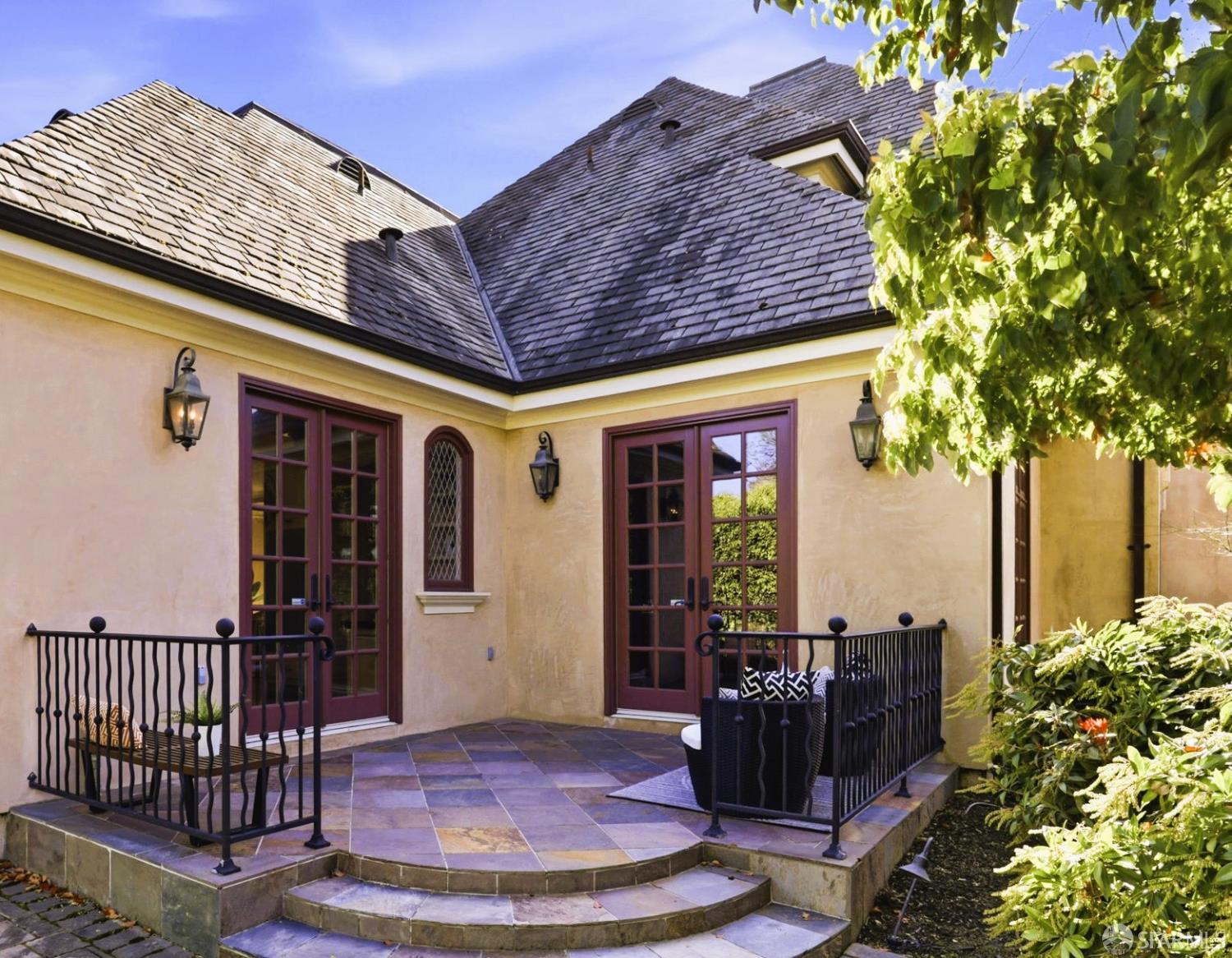 Detail Gallery Image 51 of 57 For 575 Pullman Rd, Hillsborough,  CA 94010 - 5 Beds | 4/1 Baths