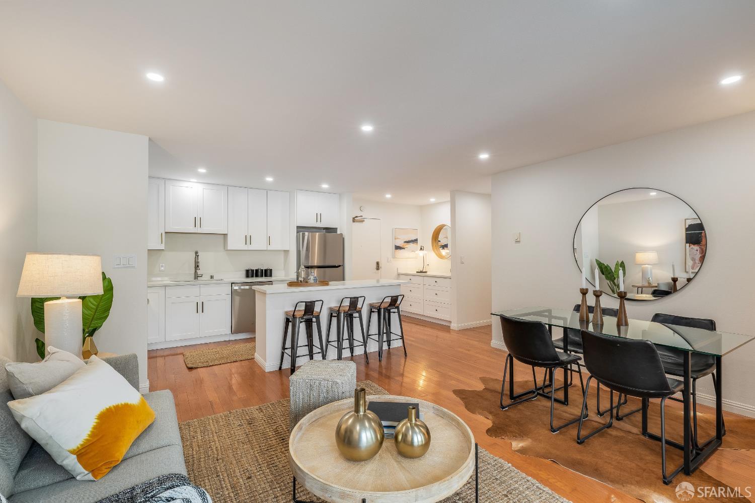 Detail Gallery Image 5 of 34 For 2250 24th St #231,  San Francisco,  CA 94107 - 2 Beds | 1 Baths