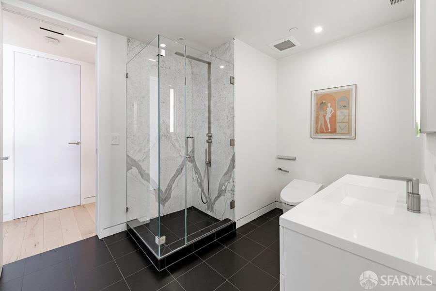 Detail Gallery Image 16 of 55 For 333 Bush St #4006,  San Francisco,  CA 94104 - 2 Beds | 2 Baths