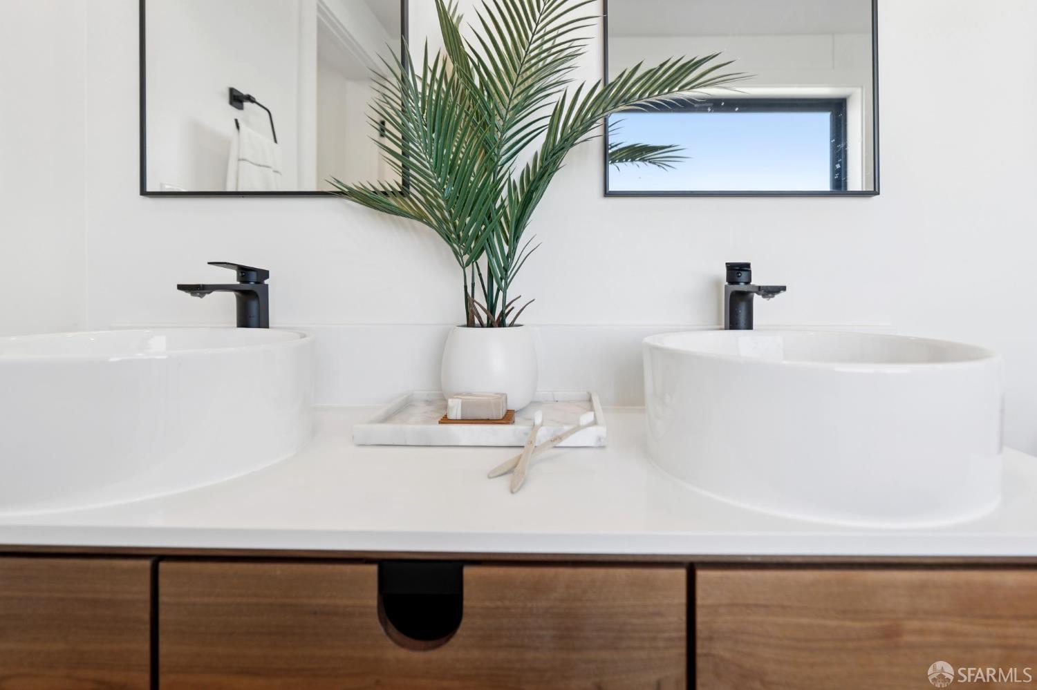 Detail Gallery Image 30 of 49 For 248 Ordway St, San Francisco,  CA 94134 - 4 Beds | 3 Baths