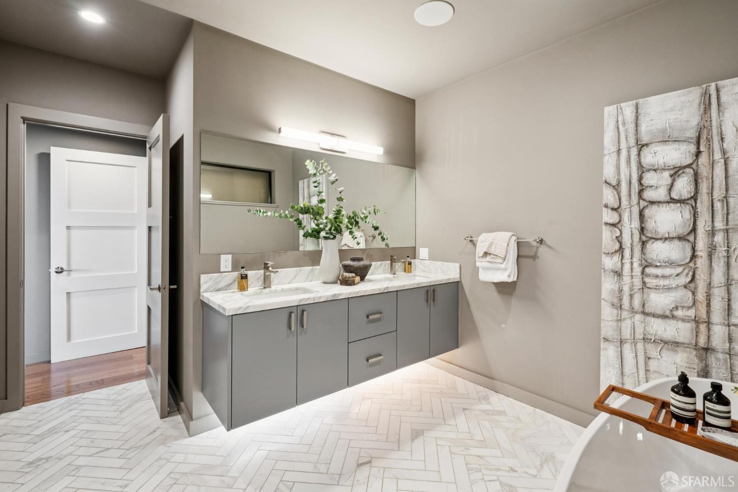 Detail Gallery Image 44 of 80 For 268 Grand View Ave, San Francisco,  CA 94114 - 4 Beds | 3 Baths