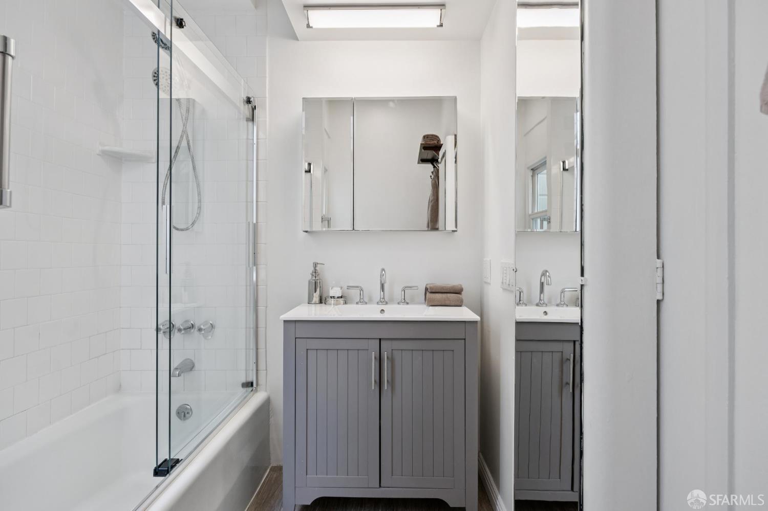 Detail Gallery Image 35 of 84 For 810 Dolores St, San Francisco,  CA 94110 - – Beds | – Baths