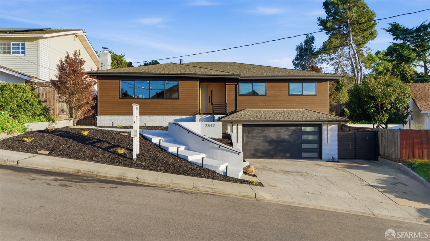 Detail Gallery Image 3 of 92 For 2847 Ralston Way, Hayward,  CA 94541 - 3 Beds | 2 Baths