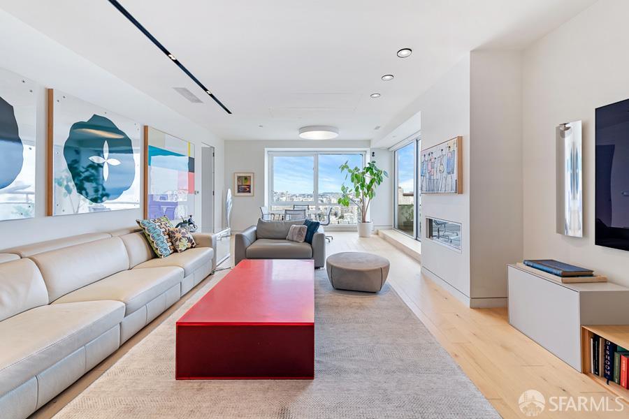 Detail Gallery Image 4 of 55 For 333 Bush St #4006,  San Francisco,  CA 94104 - 2 Beds | 2 Baths