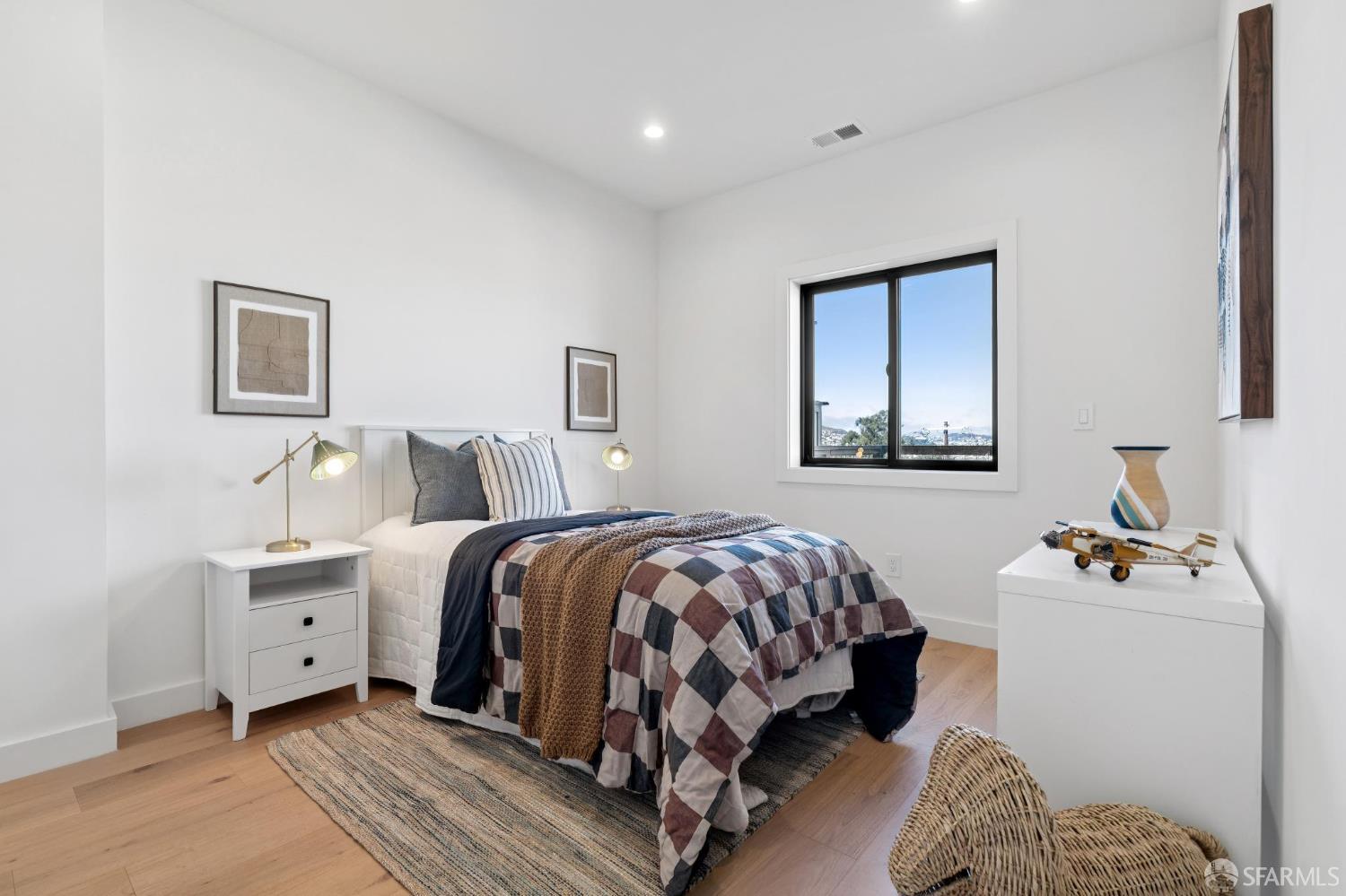 Detail Gallery Image 38 of 49 For 248 Ordway St, San Francisco,  CA 94134 - 4 Beds | 3 Baths