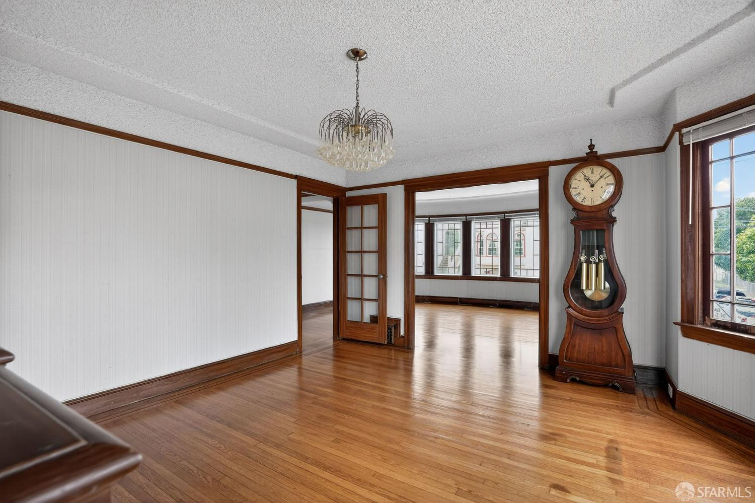 Detail Gallery Image 4 of 21 For 59 Acton St, Daly City,  CA 94014 - 3 Beds | 1/1 Baths