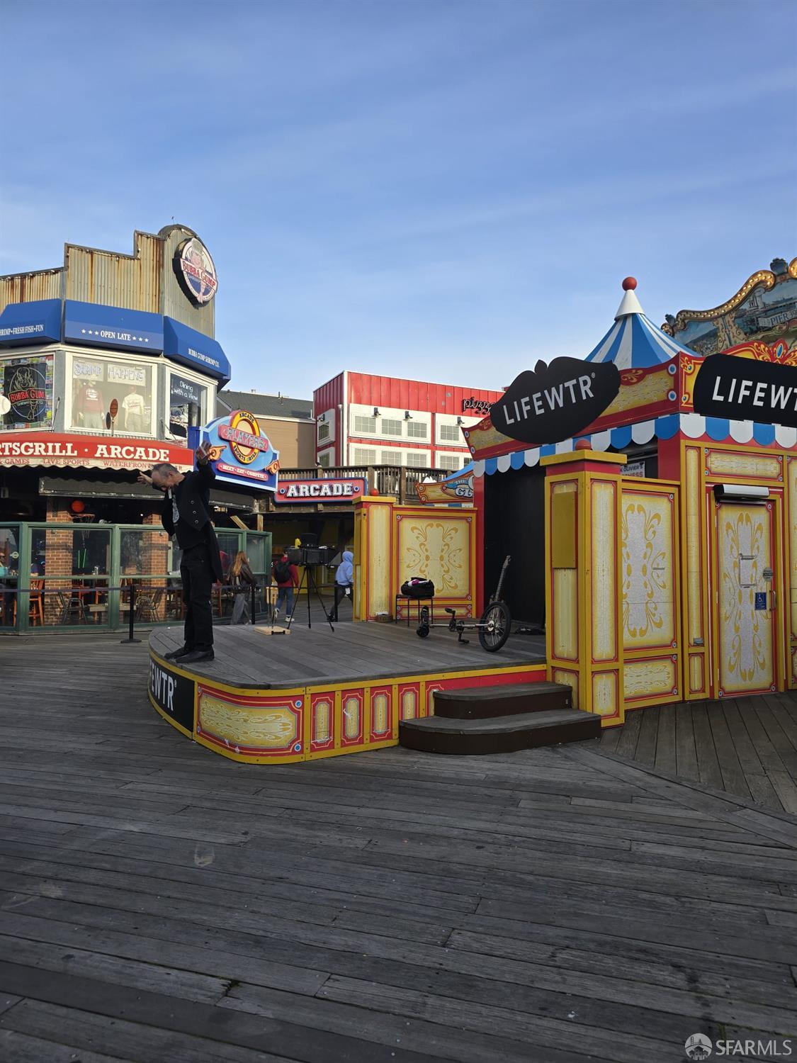 Detail Gallery Image 17 of 49 For 165 Valparaiso St, San Francisco,  CA 94133 - 4 Beds | 3 Baths