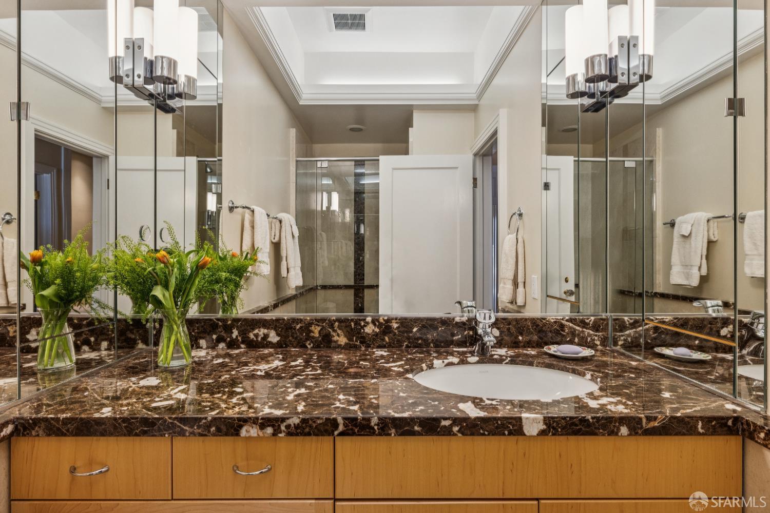 Detail Gallery Image 26 of 33 For 2450 Vallejo St, San Francisco,  CA 94123 - 3 Beds | 2 Baths