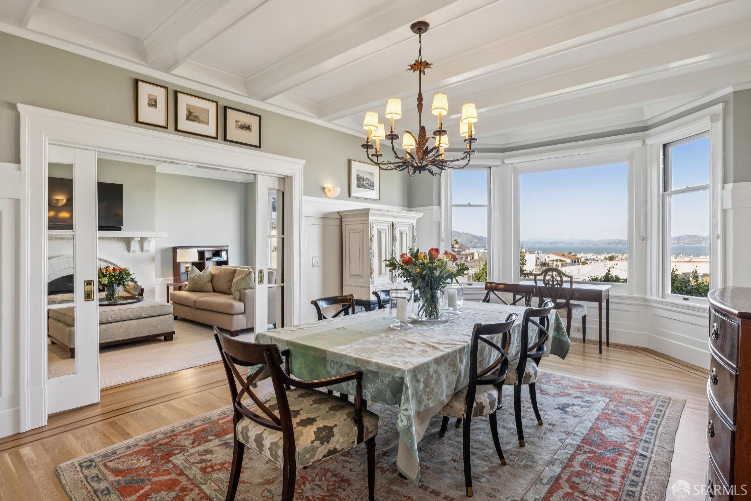 Detail Gallery Image 12 of 33 For 2450 Vallejo St, San Francisco,  CA 94123 - 3 Beds | 2 Baths