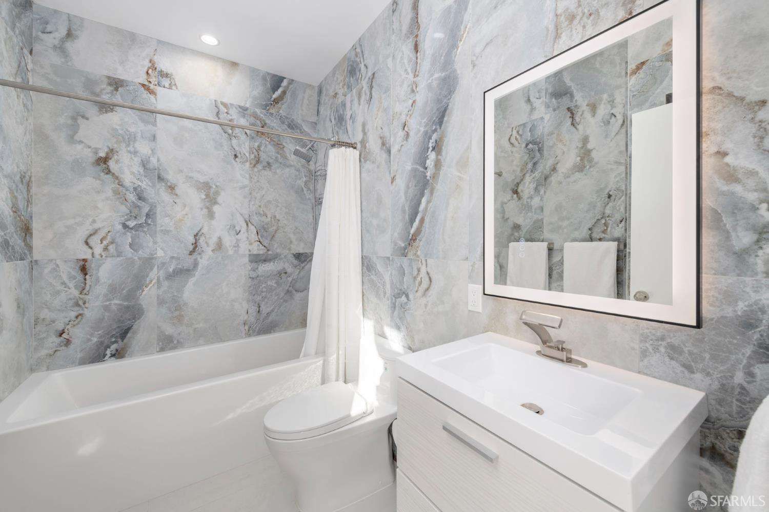 Photo #22: 426109389 Listing: Photo #22