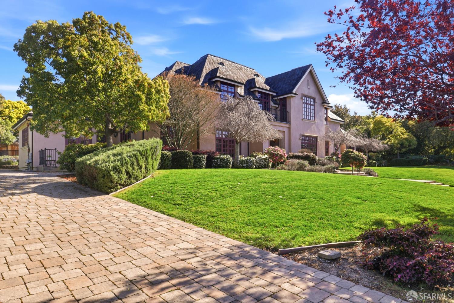 Detail Gallery Image 3 of 57 For 575 Pullman Rd, Hillsborough,  CA 94010 - 5 Beds | 4/1 Baths