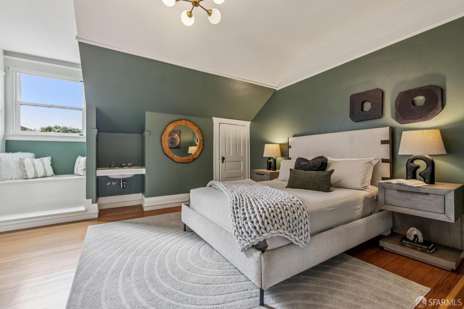 Detail Gallery Image 49 of 62 For 1461 Page St, San Francisco,  CA 94117 - 7 Beds | 4/2 Baths