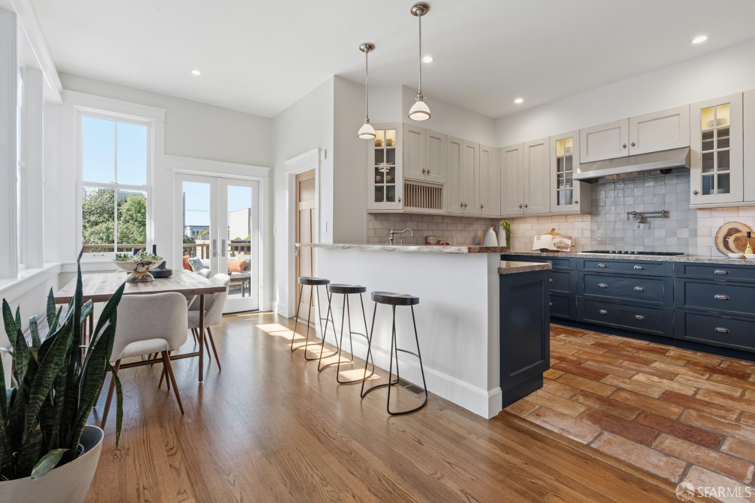 Detail Gallery Image 11 of 78 For 667 34th Ave, San Francisco,  CA 94121 - 3 Beds | 2 Baths