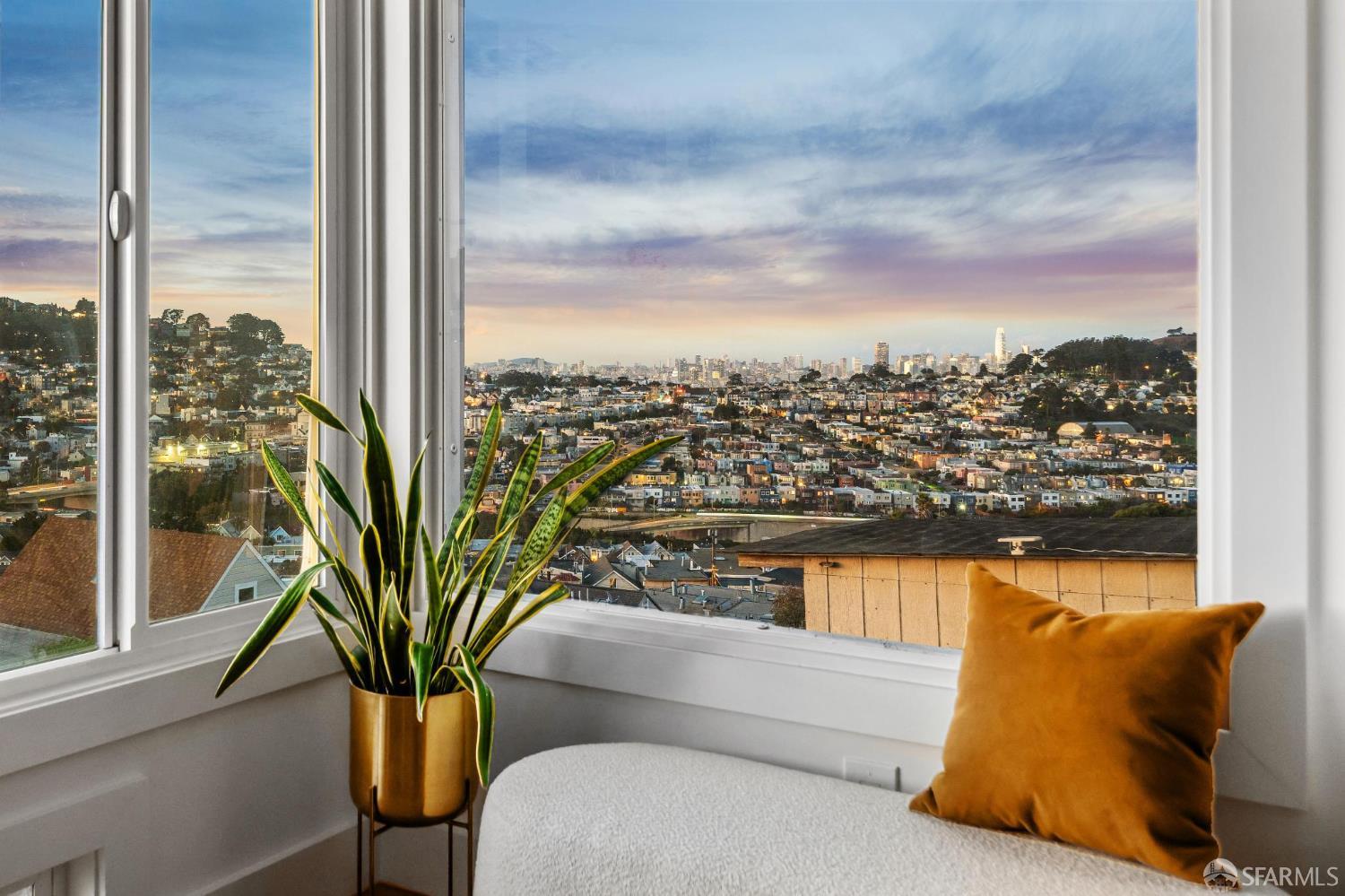 Detail Gallery Image 8 of 90 For 68 Vienna St, San Francisco,  CA 94112 - 3 Beds | 3 Baths