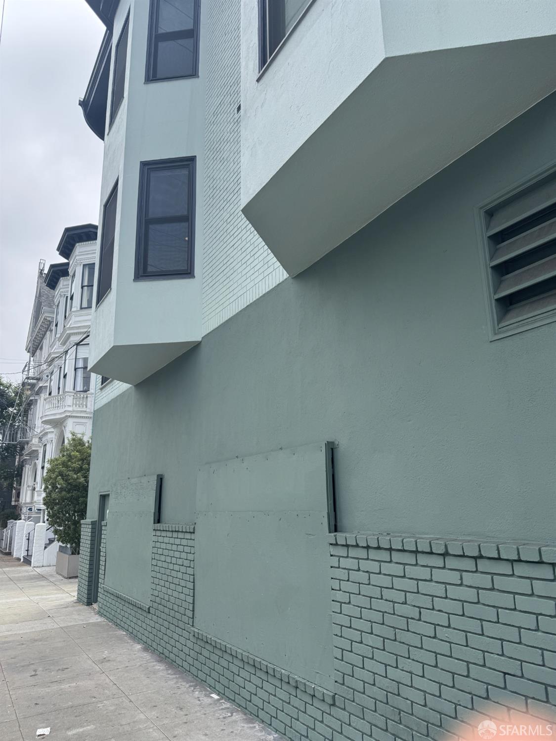 Detail Gallery Image 9 of 22 For 2401 16th St, San Francisco,  CA 94103 - – Beds | – Baths