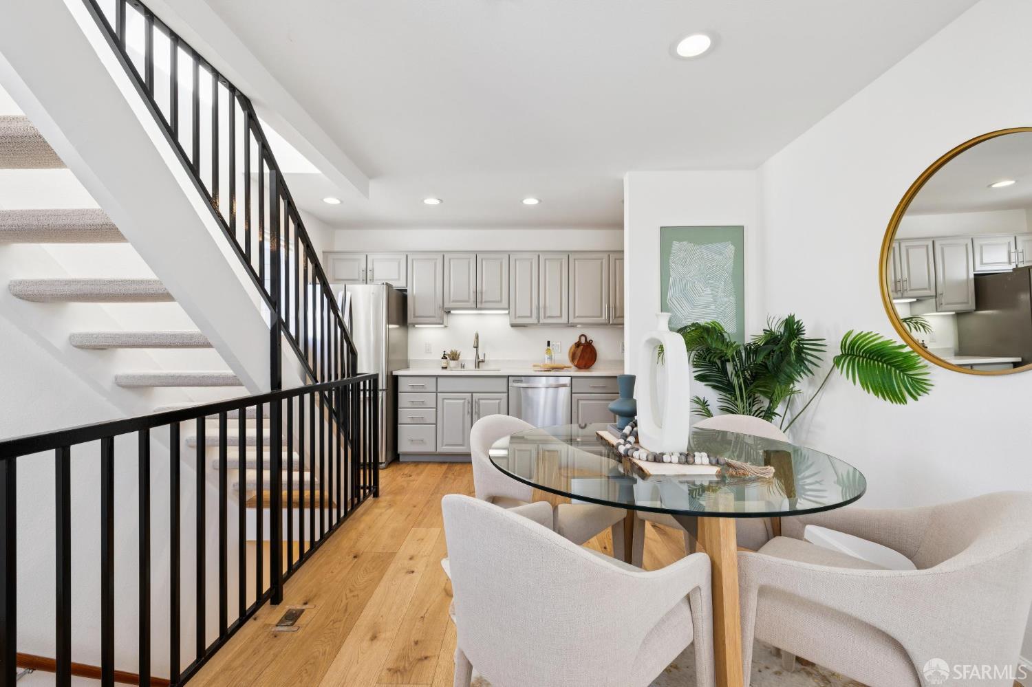 Photo #3: 426107520 Listing: Photo #3