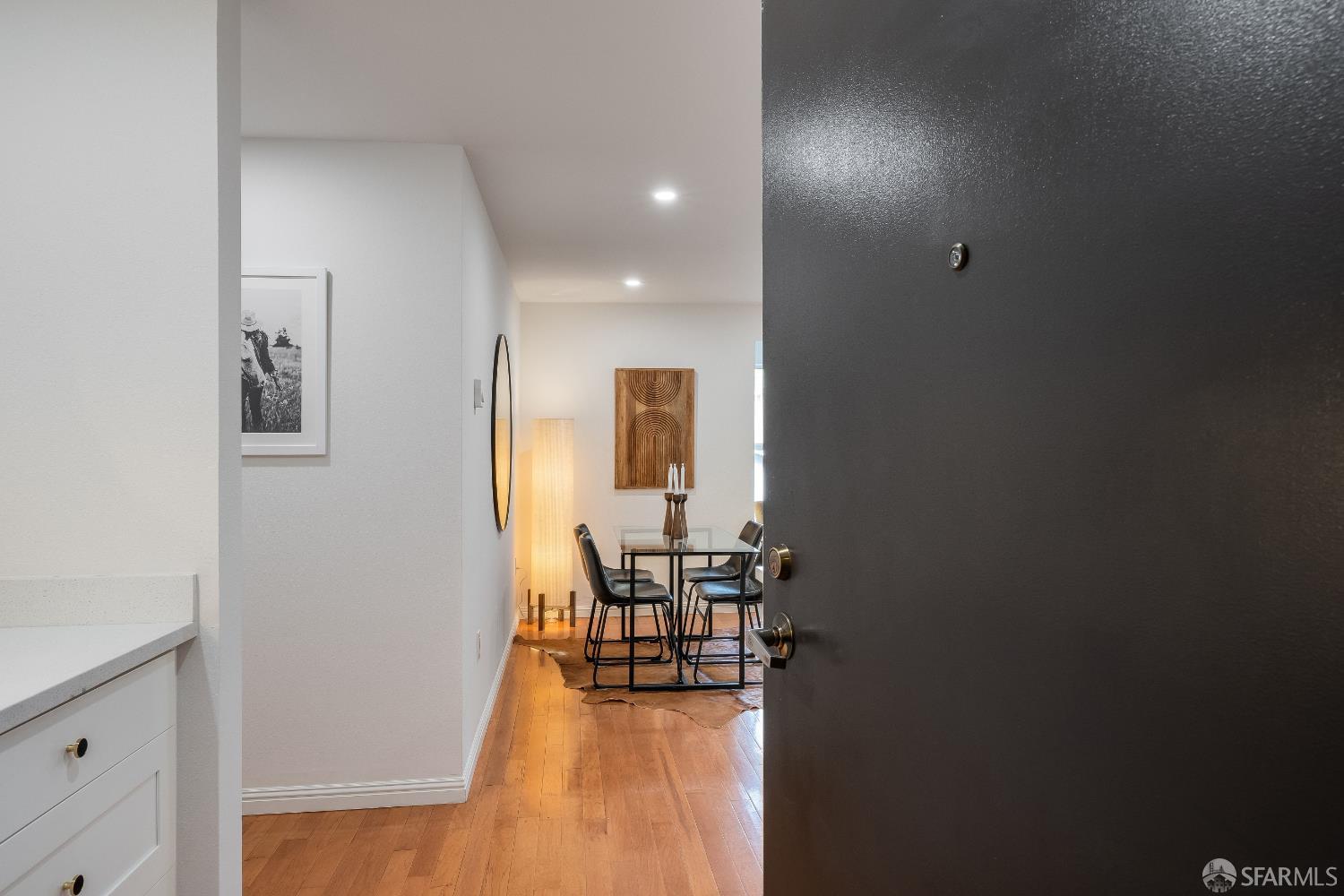 Detail Gallery Image 3 of 34 For 2250 24th St #231,  San Francisco,  CA 94107 - 2 Beds | 1 Baths