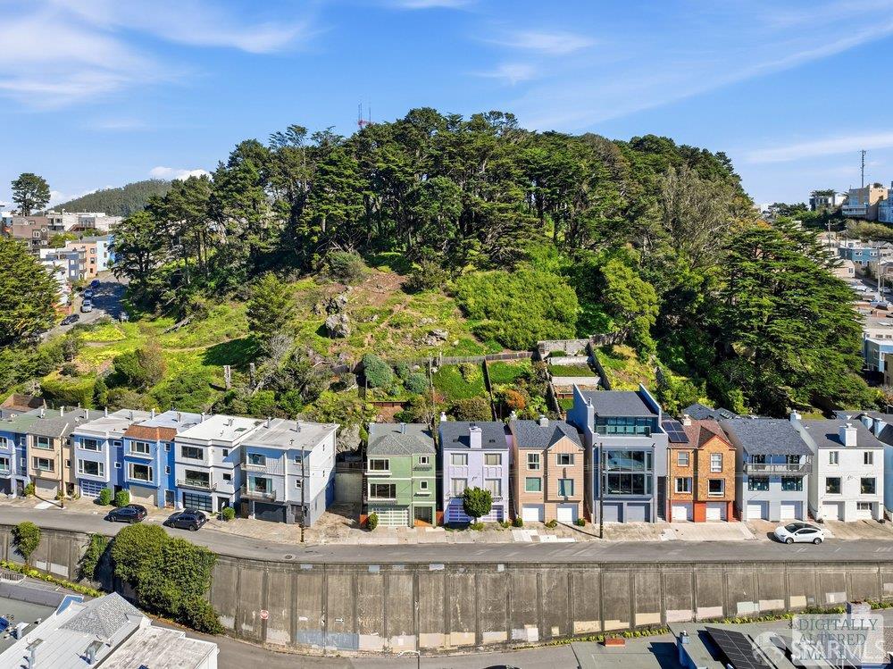 Detail Gallery Image 73 of 81 For 2056 14th Ave, San Francisco,  CA 94116 - 3 Beds | 1/1 Baths