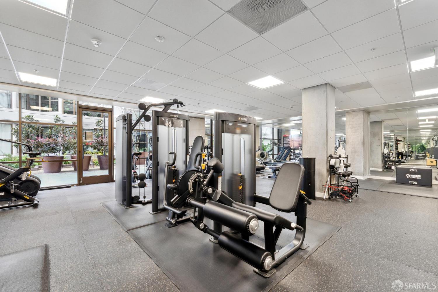 Detail Gallery Image 30 of 33 For 311 2nd St #403,  Oakland,  CA 94607 - 1 Beds | 2 Baths