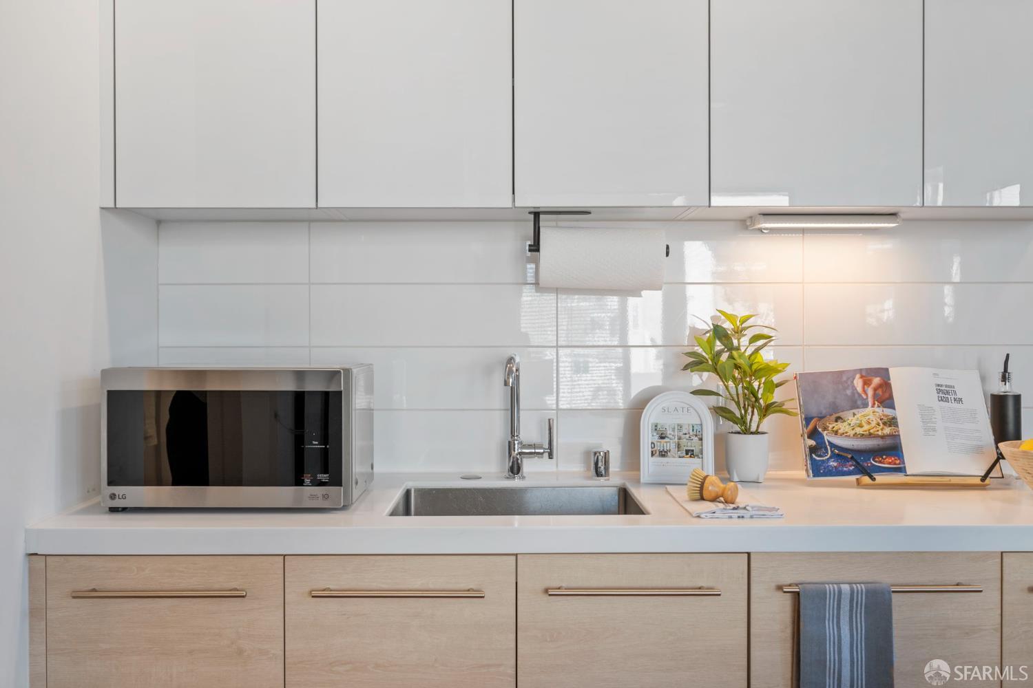 Photo #17: 426107274 Listing: Photo #17